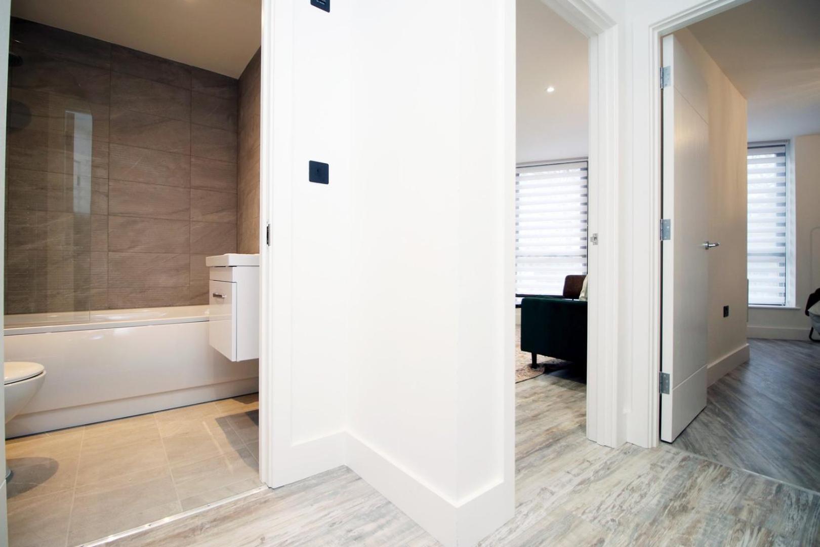 2 Bedroom With Free Parking سويندون المظهر الخارجي الصورة